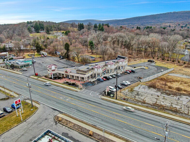 More Photos Of 3565 Route 9W, Highland General Retail For Lease