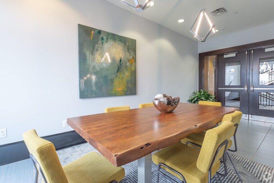 More Photos Of 670 Downey Green, Hampton Apartments For Sale