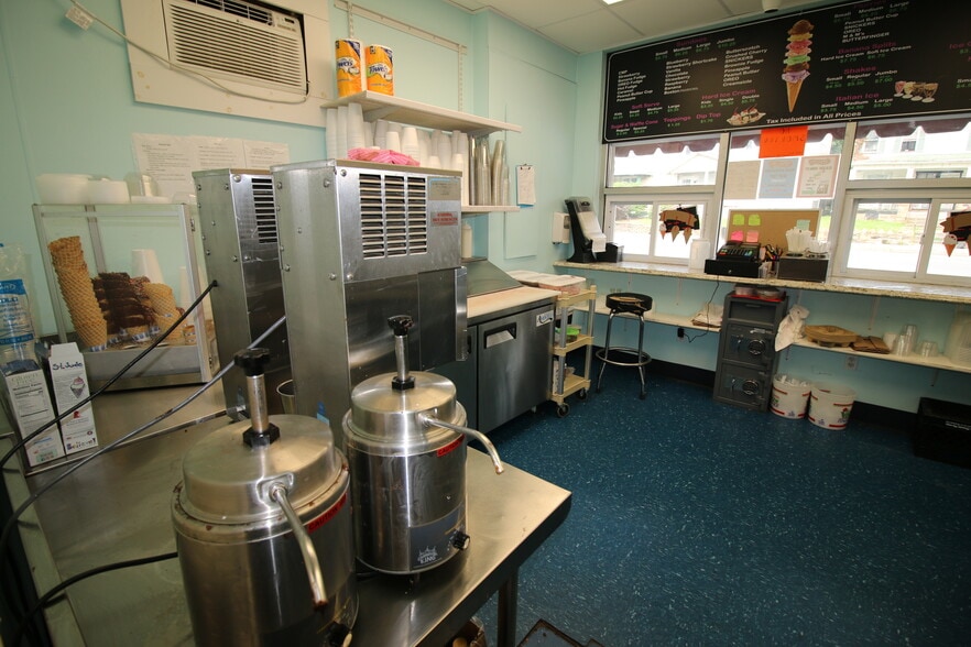More Photos Of 1706 N Main Ave, Scranton Restaurant For Sale