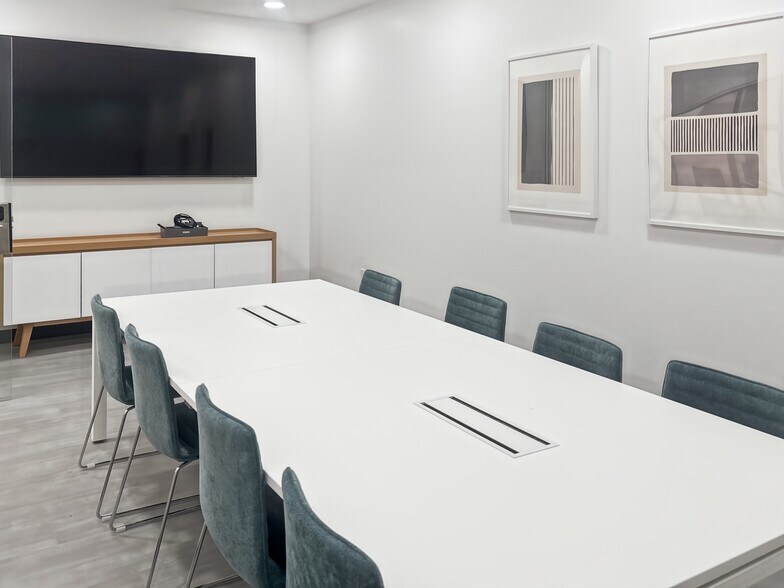 More Photos Of 300 E Bay Dr, Largo Coworking Space