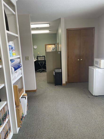 More Photos Of 4010 E North St, Greenville Office For Lease