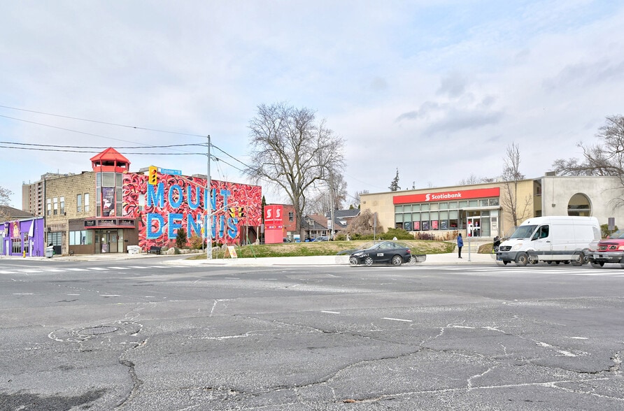 More Photos Of 1112 Weston Rd, Toronto Apartments For Sale