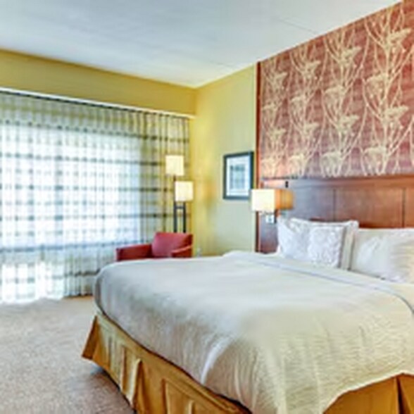 More Photos Of 30 Shaner Dr, Bridgeport Hotel For Sale