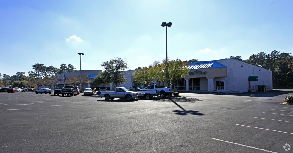 More Photos Of 3200 N Ashley St, Valdosta Unknown For Lease