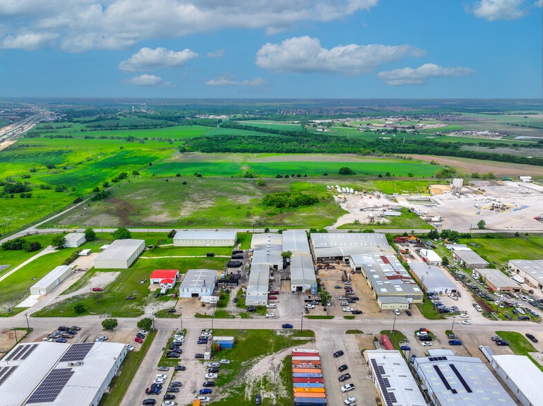 More Photos Of 1121-1201 Industrial Dr, Royse City Manufacturing For Sale