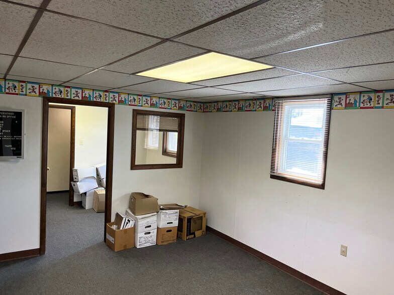 More Photos Of 928 French Rd, Buffalo Office For Sale