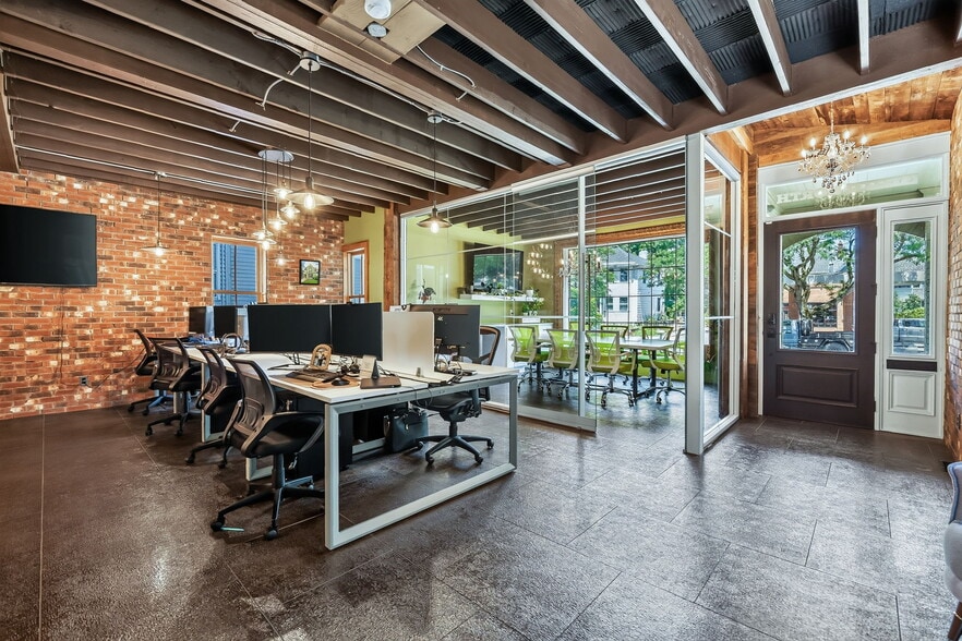 More Photos Of 383 Park Ave, Rochester Office Residential For Sale