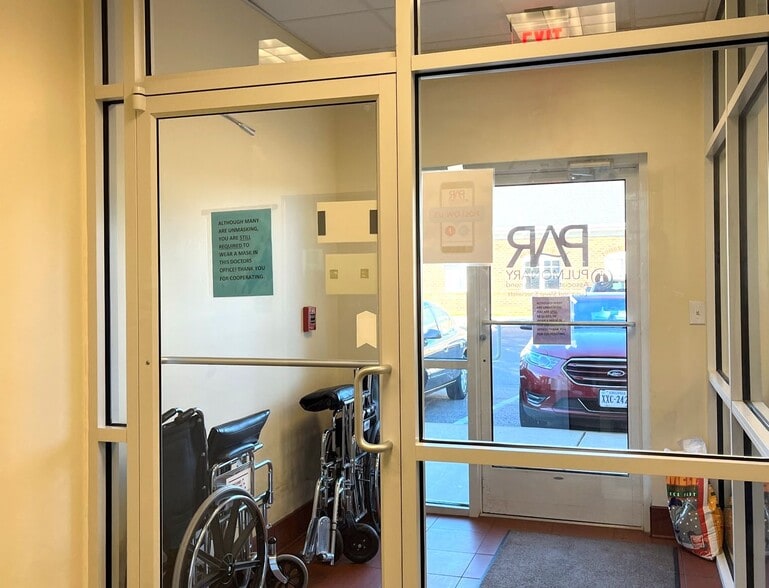 More Photos Of 7497 Right Flank Rd, Mechanicsville Medical For Sale