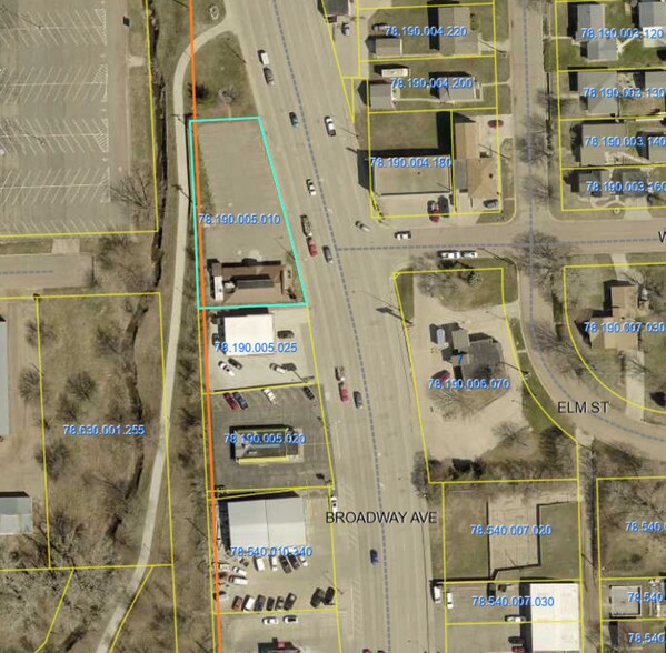 More Photos Of 2003 Broadway Ave, Yankton Fast Food For Sale