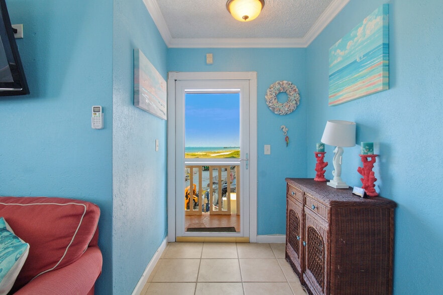 More Photos Of 3401 NE 10th St, Pompano Beach Hotel For Sale