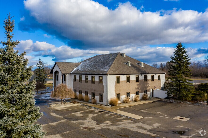 More Photos Of 4205 Charlar Dr, Holt Loft Creative Space For Sale