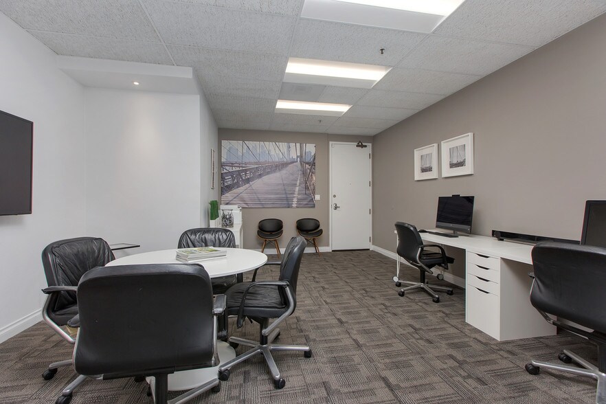 More Photos Of 2535 Kettner Blvd, San Diego Office Residential For Lease