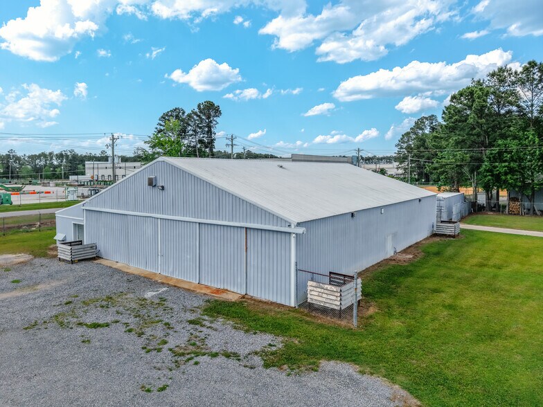 More Photos Of 110 Airport Entrance Rd, Summerville Warehouse For Sale