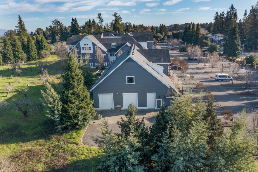 More Photos Of 1007 Gravenstein Hwy, Sebastopol Light Distribution For Lease