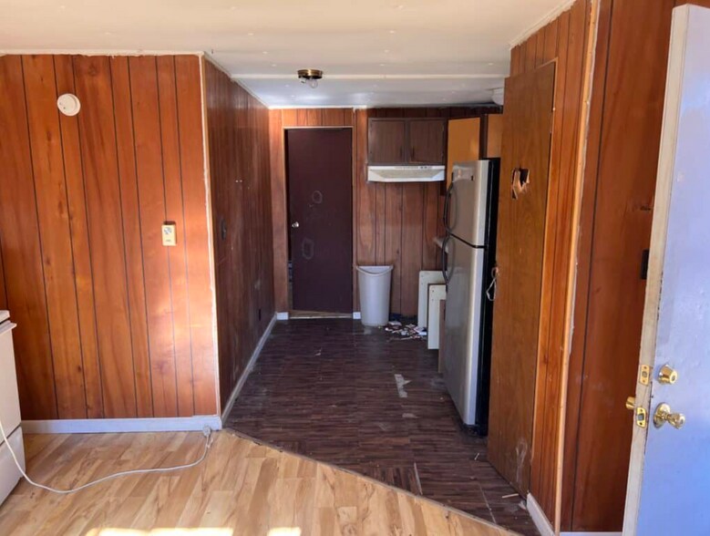 More Photos Of 5 Beverly Ln, Marissa Apartments For Sale