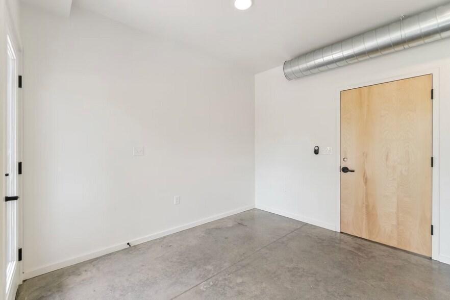 More Photos Of 1540 NW 30th St, Oklahoma City Apartments For Sale
