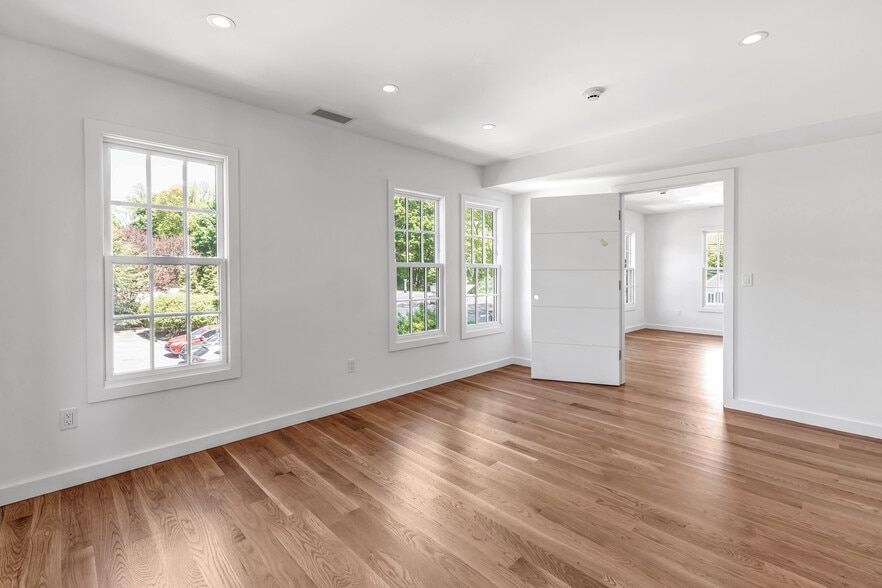 More Photos Of 965 Post Rd E, Westport Office Residential For Lease