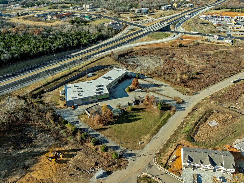 More Photos Of 1616 Harley Davidson Blvd, Columbia Freestanding For Sale