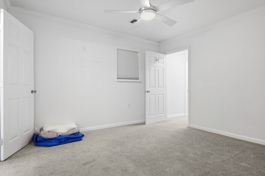 More Photos Of 101 Burtner Rd, Butler Office For Sale