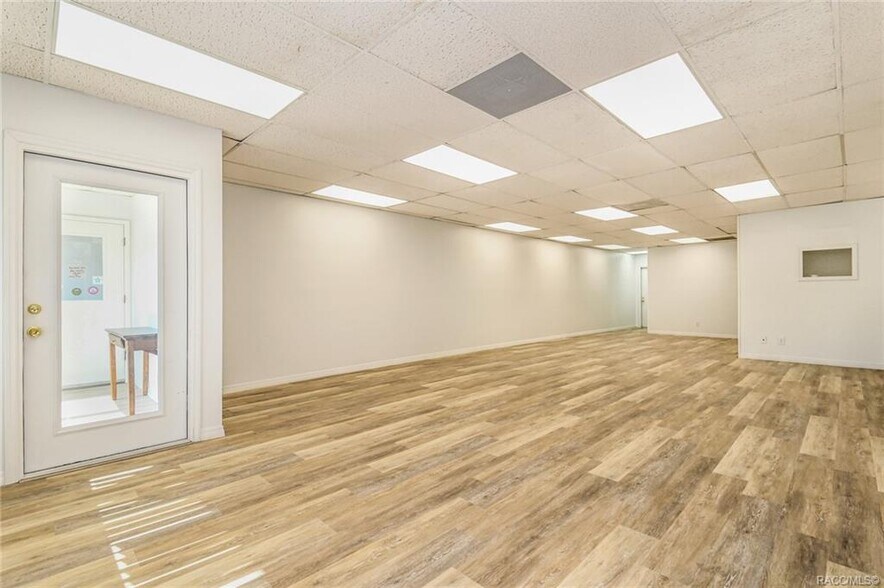 More Photos Of 4065 S Suncoast Blvd, Homosassa Unknown For Lease