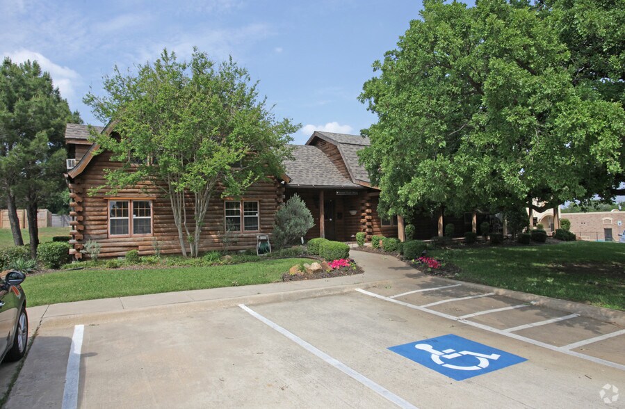 More Photos Of 100 Quest Ct, Keller Office For Sale