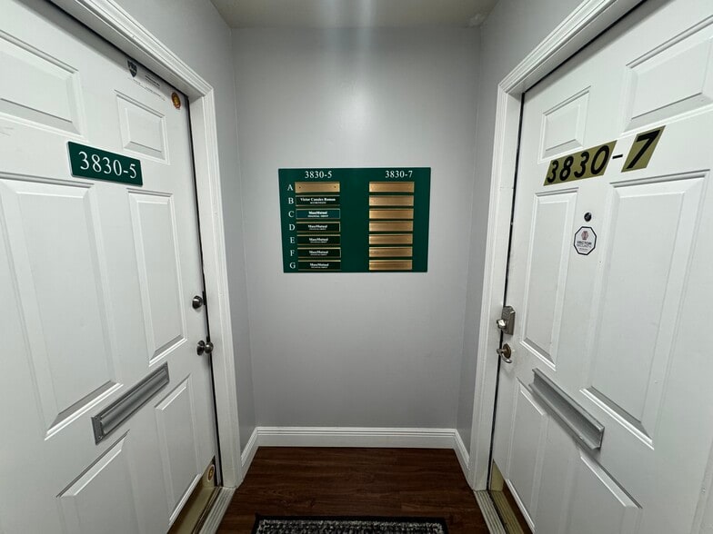 More Photos Of 3830 Williamsburg Park Blvd, Jacksonville Medical For Sale