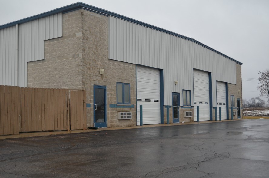 More Photos Of 5402 Austin Ct, Ringwood Warehouse For Lease