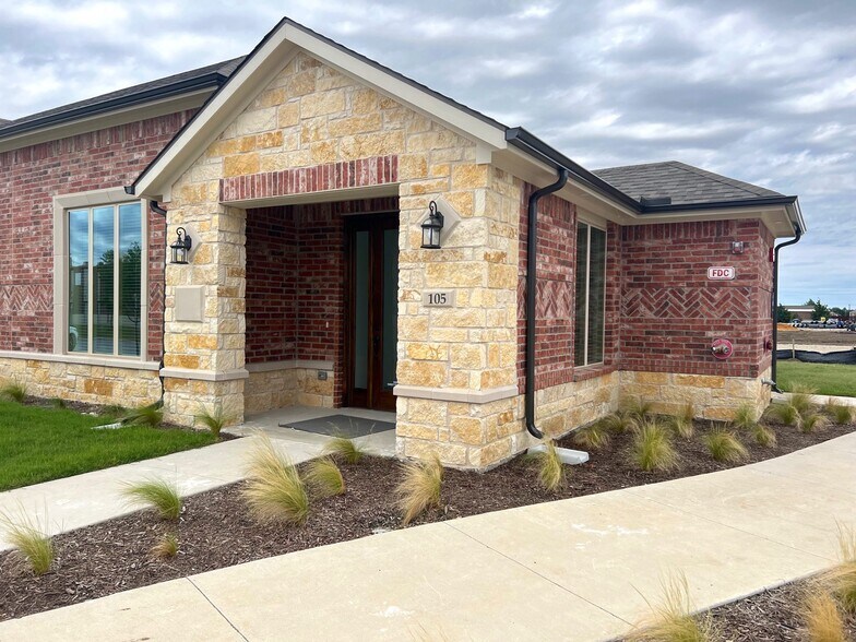 More Photos Of 400 Stonebrook Pky, Frisco Office For Sale