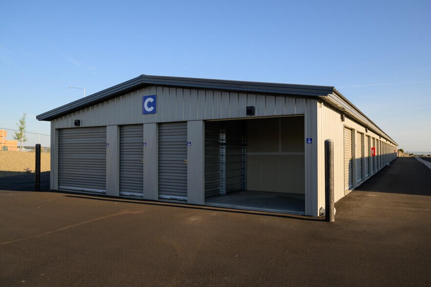 More Photos Of 4621 Southridge Blvd, Kennewick Self Storage For Sale