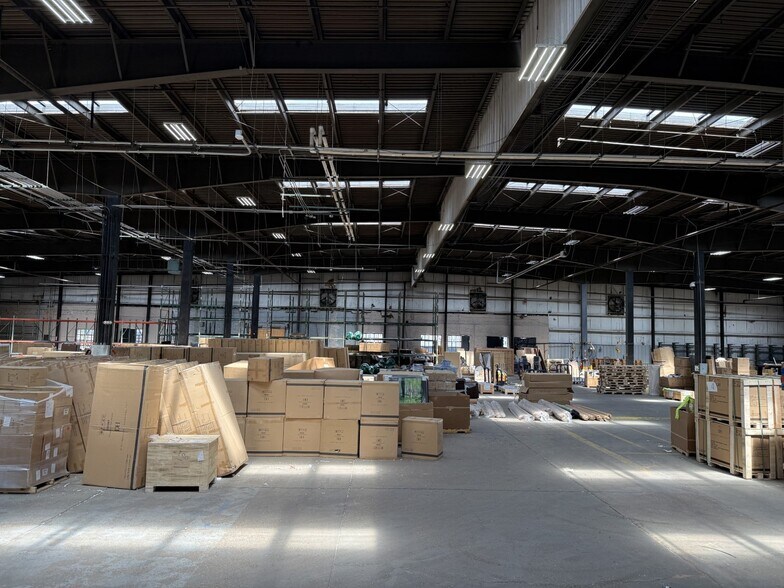 More Photos Of 205 E 2nd Ave, Pine Bluff Warehouse For Lease