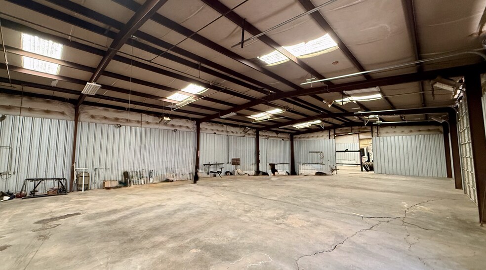 More Photos Of 5509 S County Rd 1185, Midland Industrial For Lease