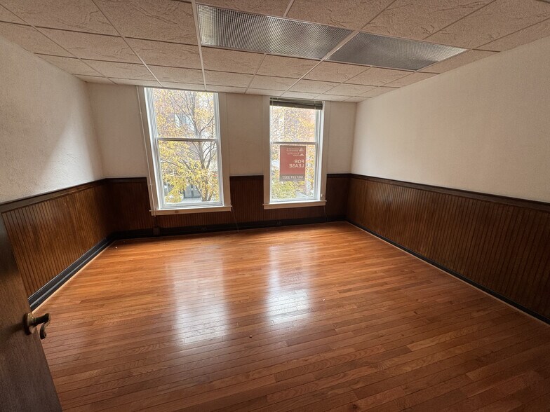 More Photos Of 146-148 E State St, Ithaca Storefront Retail Residential For Sale