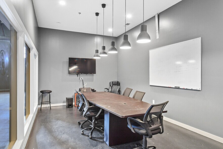 More Photos Of 650 Hamilton Ave SE, Atlanta Unknown For Lease