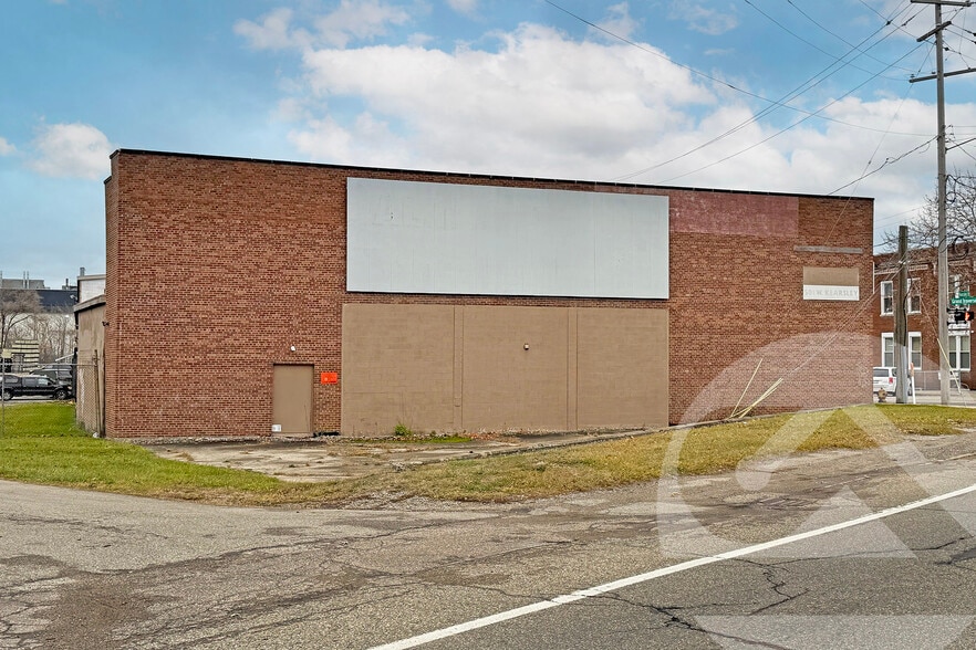 More Photos Of 501 W Kearsley St, Flint Manufacturing For Lease