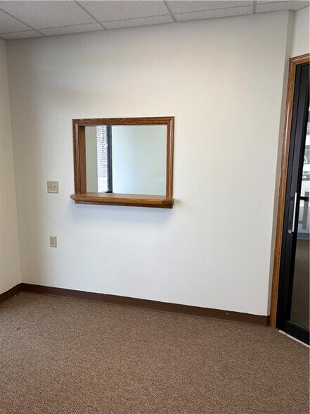 More Photos Of , Trimble Office For Sale