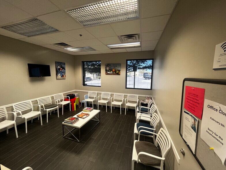 More Photos Of 2506 E Vistoso Commerce Loop, Tucson Medical For Sale