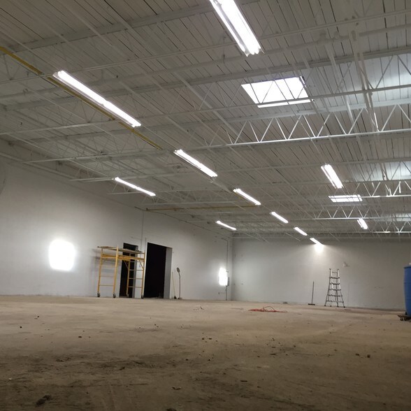 More Photos Of 200-204 N Fifth St, Mebane Freestanding For Lease