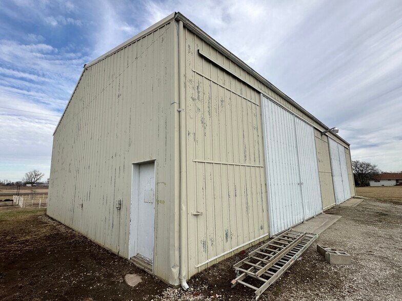 More Photos Of 1021 Pony Express Highway, Marysville Specialty For Sale