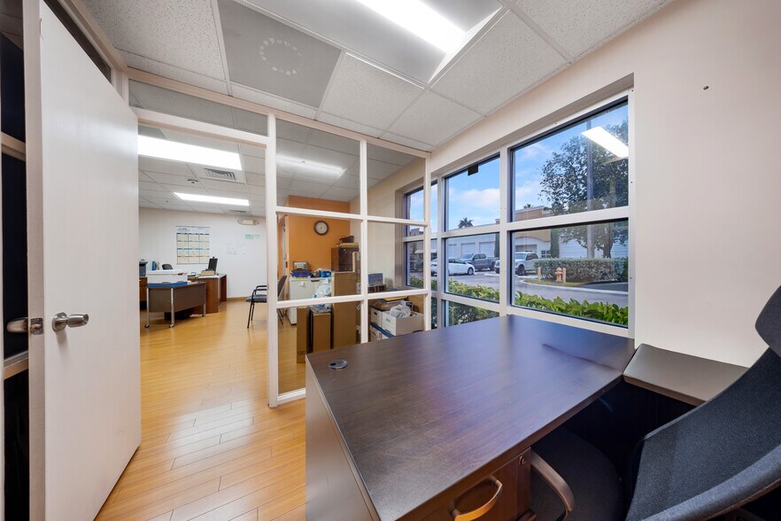 More Photos Of 2051 NW 112th Ave, Miami Distribution For Sale