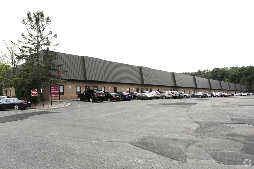 More Photos Of 111 Canfield Ave, Randolph Flex For Lease