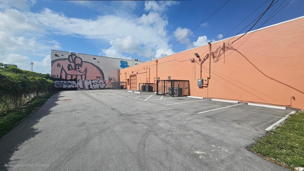 More Photos Of 2800-2818 NW 5th Ave, Miami Storefront For Lease