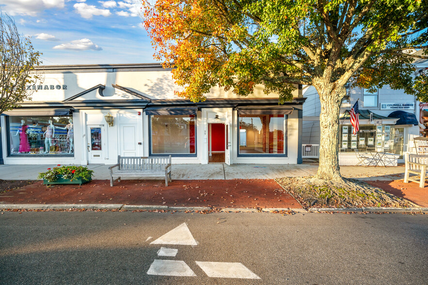 Primary Photo Of 99 Jobs Ln, Southampton Storefront Retail Office For Lease