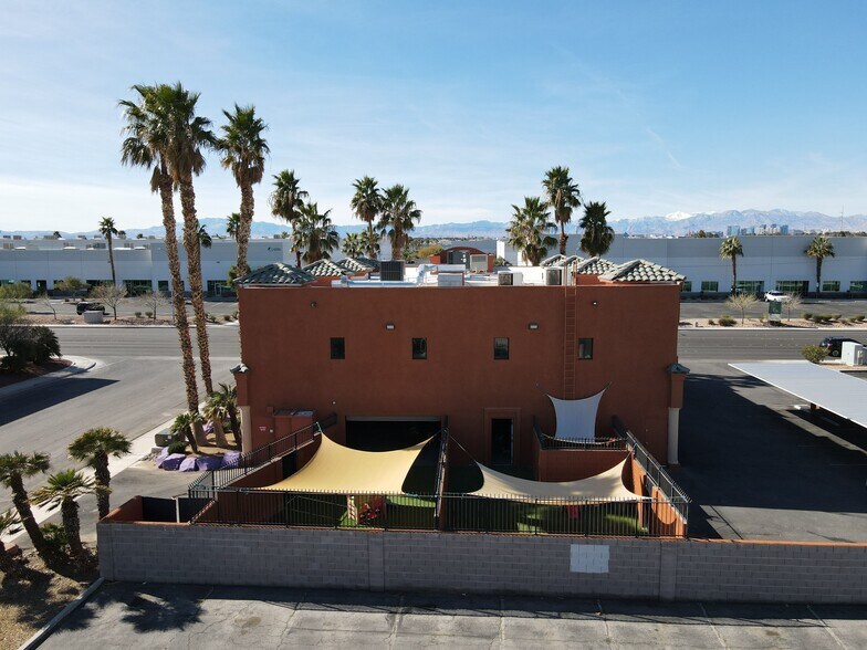 More Photos Of 6188 S Sandhill Rd, Las Vegas Veterinarian Kennel For Sale