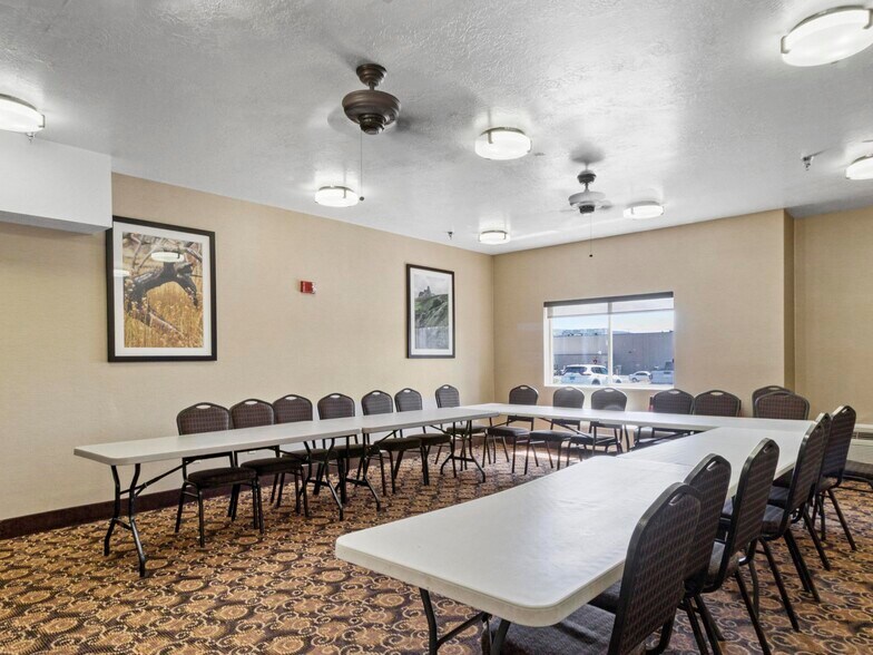 More Photos Of 2970 Idaho St, Elko Hotel For Sale