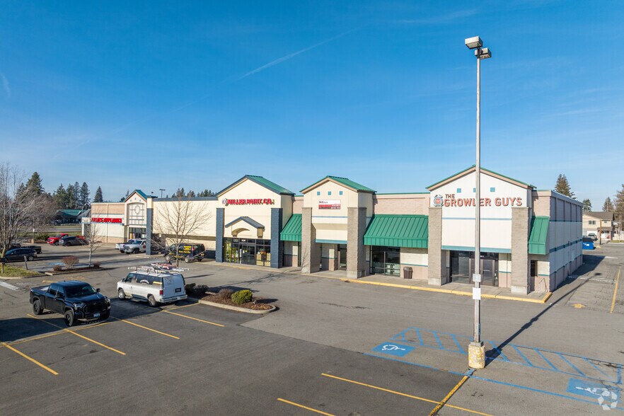 Primary Photo Of 225-255 W Appleway Ave, Coeur d'Alene General Retail For Sale