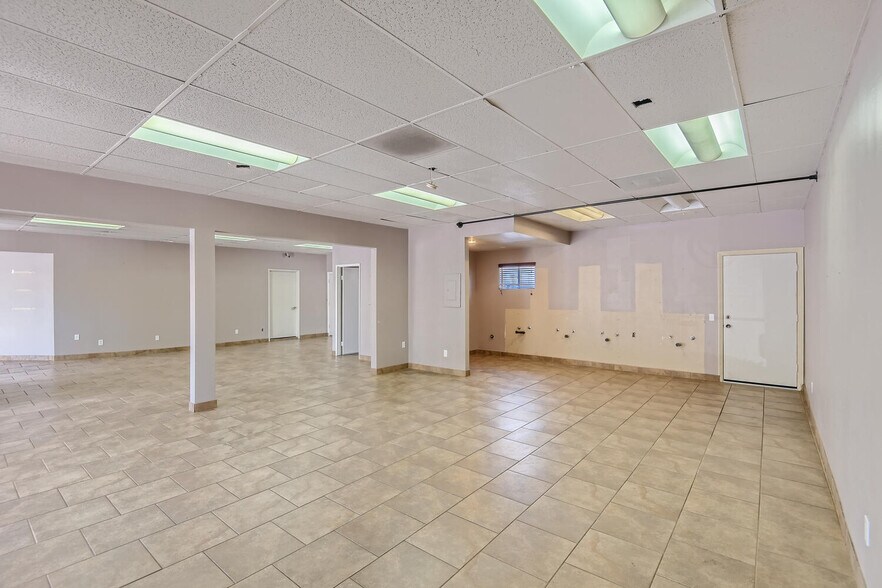 More Photos Of 1735 Main St, Ramona Freestanding For Lease