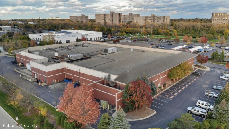 More Photos Of 6850 N Mccormick Blvd, Lincolnwood Unknown For Lease