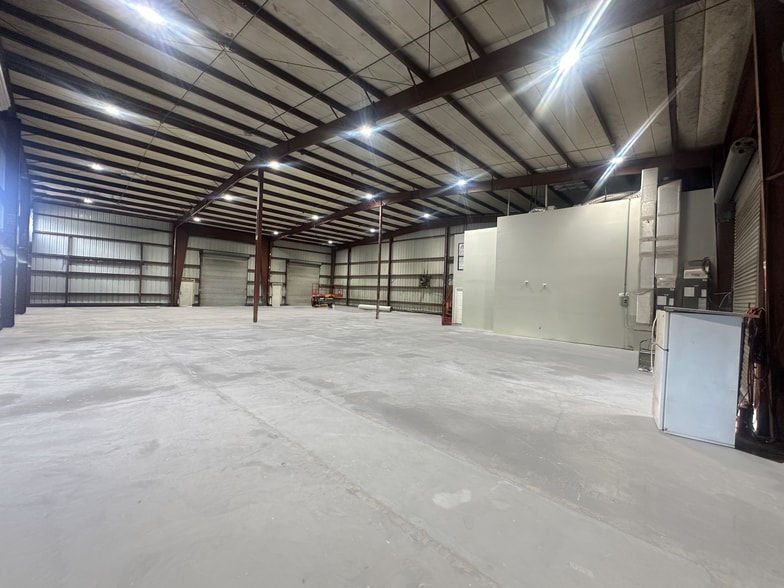 More Photos Of 6995 N 90th Ave, Pinellas Park Warehouse For Sale