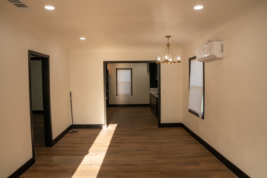 More Photos Of 2505 N State St, Muscoy Flex For Sale