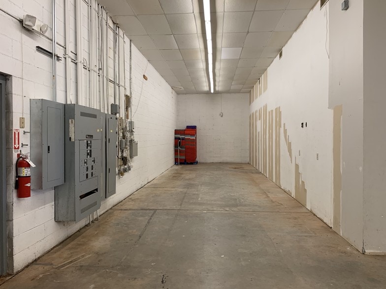 More Photos Of 3741 Highway 14, Millbrook Drugstore For Sale